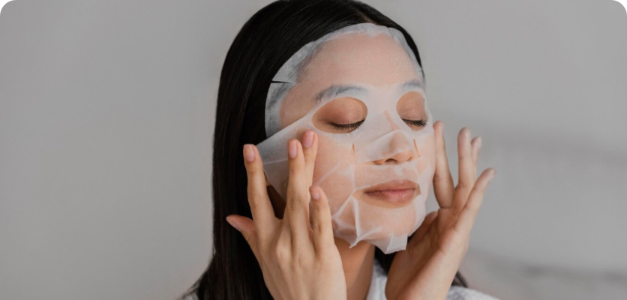 Hydrating hydrogel face mask